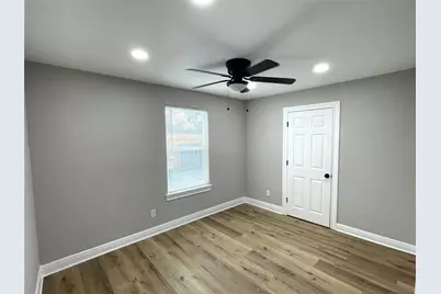 520 Avenue E, Conroe, TX 77301 - Photo 18