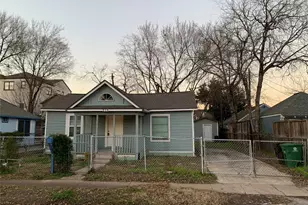 215 E 25th St, Houston, TX 77008 - Photo 1