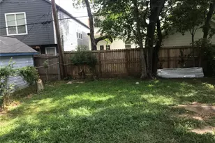 215 E 25th St, Houston, TX 77008 - Photo 20