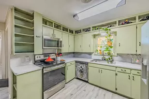 720 Concordia B Dr, Bellville, TX 77418 - Photo 2