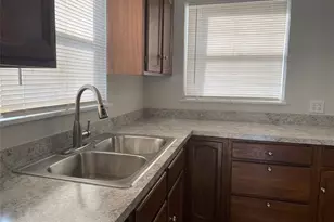 1938 Coulcrest Dr, Houston, TX 77055 - Photo 6