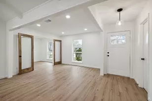 9719 Springmont Dr, Houston, TX 77080 - Photo 4