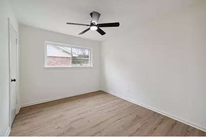 9719 Springmont Drive, Houston, TX 77080 - Photo 26