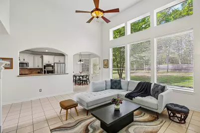 14 Guinevere Place, The Woodlands, TX 77384 - Photo 6