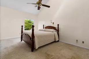 275 Edgewater Dr, Livingston, TX 77351 - Photo 12