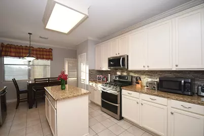 2438 Plantation Bend Drive, Sugar Land, TX 77478 - Photo 8
