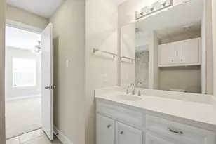 11518 Main Cypress Dr, Houston, TX 77025 - Photo 8
