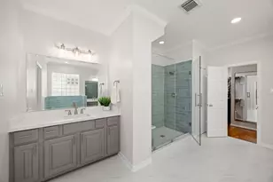 137 White Dr, Bellaire, TX 77401 - Photo 18