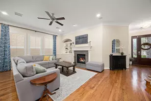 137 White Dr, Bellaire, TX 77401 - Photo 6