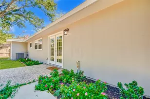 7906 Hammerly Blvd, Houston, TX 77055 - Photo 22