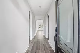 317 S Idaho St, La Porte, TX 77571 - Photo 2