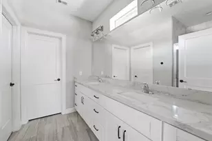 317 S Idaho St, La Porte, TX 77571 - Photo 12