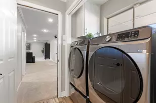 443 E Gaywood Dr, Houston, TX 77079 - Photo 24