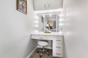 443 E Gaywood Dr, Houston, TX 77079 - Photo 38