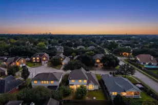 8215 Elmsford Ct, Houston, TX 77083 - Photo 34
