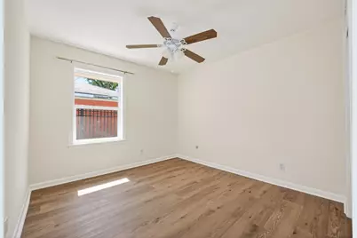 7950 Longridge Drive, Houston, TX 77055 - Photo 46