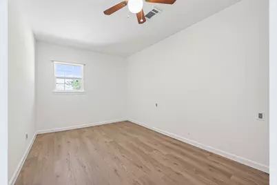 7950 Longridge Drive, Houston, TX 77055 - Photo 22