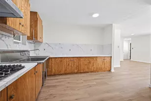 7950 Longridge Dr, Houston, TX 77055 - Photo 10