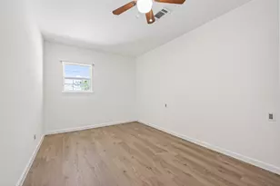 7950 Longridge Dr, Houston, TX 77055 - Photo 22