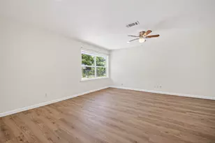 7950 Longridge Dr, Houston, TX 77055 - Photo 6
