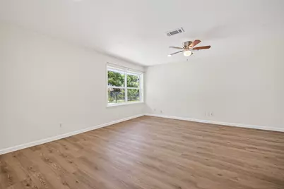 7950 Longridge Drive, Houston, TX 77055 - Photo 6