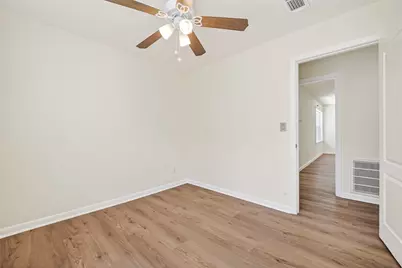 7950 Longridge Drive, Houston, TX 77055 - Photo 44