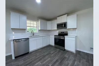588 Vicksburg Ln, Livingston, TX 77351 - Photo 8