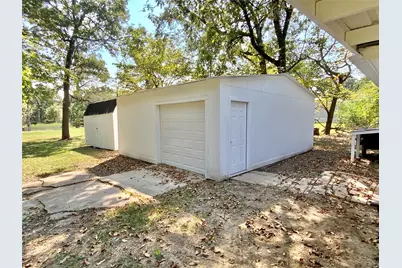 588 Vicksburg Ln, Livingston, TX 77351 - Photo 30