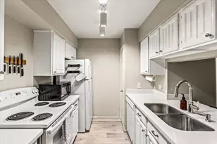 2601 S Braeswood Blvd, Houston, TX 77025 - Photo 8