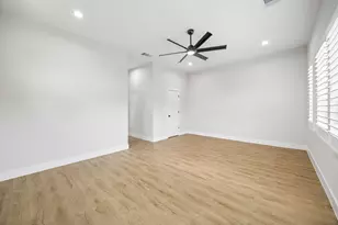 403 Fenn St, Houston, TX 77018 - Photo 16