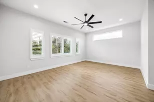 403 Fenn St, Houston, TX 77018 - Photo 16