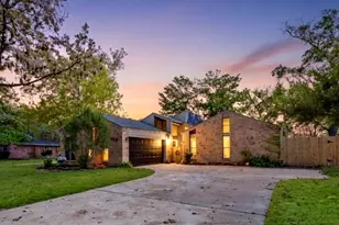 220 Any Way St, Lake Jackson, TX 77566 - Photo 1