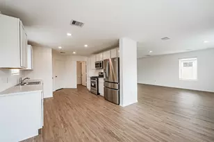 9123 Estes Lks Dr, Baytown, TX 77521 - Photo 12