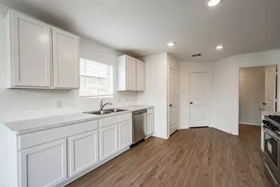 9123 Estes Lakes Drive, Baytown, TX 77521 - Photo 20