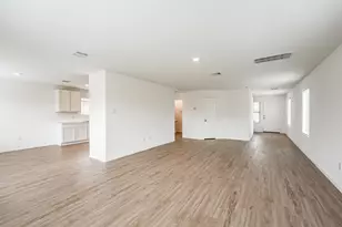9123 Estes Lks Dr, Baytown, TX 77521 - Photo 8