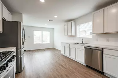 9123 Estes Lakes Drive, Baytown, TX 77521 - Photo 18