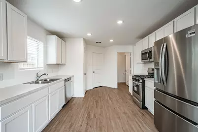 9123 Estes Lakes Drive, Baytown, TX 77521 - Photo 14