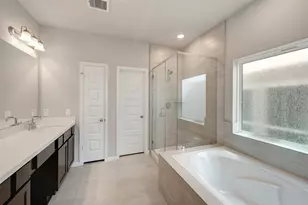 13105 Mundet Dr, Houston, TX 77047 - Photo 12