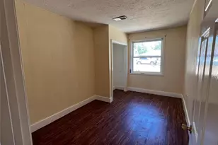 410 Broad Ripple Dr, Houston, TX 77336 - Photo 8