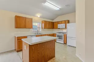 15035 Sugar Pl Dr, Sugar Land, TX 77498 - Photo 4