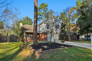 126 W Drifting Shadows Circle, Conroe, TX 77385 - Photo 2