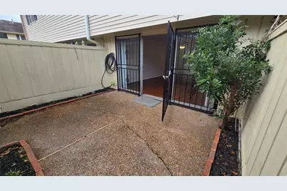 2039 Winrock Boulevard #158, Houston, TX 77057 - Photo 32