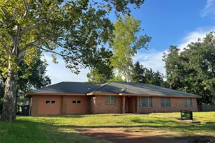 106 Jane Dr, Columbus, TX 78934 - Photo 1