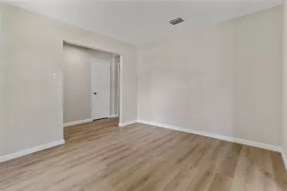 9211 Meaux Drive, Houston, TX 77031 - Photo 14