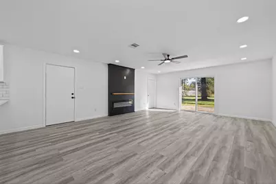 24034 E Lake Houston Parkway, Houston, TX 77336 - Photo 10