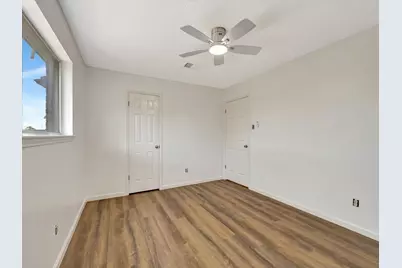 10340 Rocky Hollow Road, La Porte, TX 77571 - Photo 32