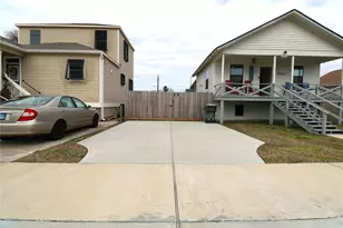 5506 Ave Q 1/2, Galveston, TX 77551 - Photo 4