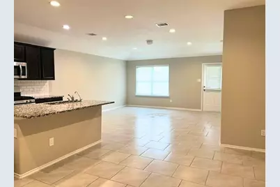 8310 Rose Petals Lane, Rosharon, TX 77583 - Photo 4
