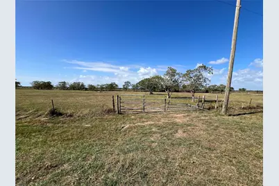 000 Redfish Drive, Hitchcock, TX 77563 - Photo 14
