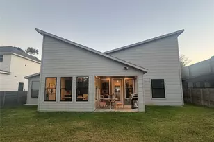 1416 Flamingo St, Conroe, TX 77385 - Photo 2